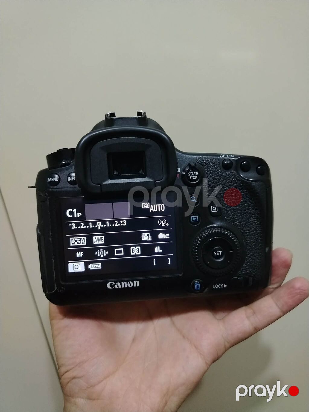 Canon 6 de body — Fotoaparat, Masazır (3)