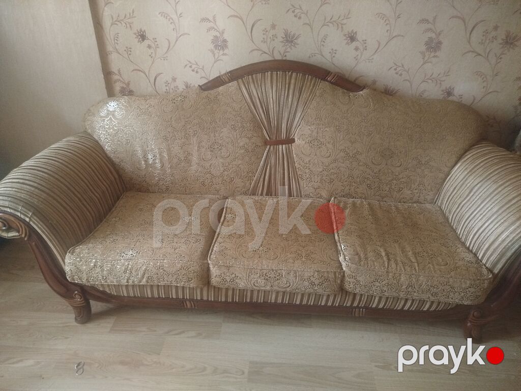 Klassik üslubda yumşaq mebel dəsti - Tərkib: 3 nəfərlik divan + 2 — Yumşaq mobilya dəstləri, Bakı