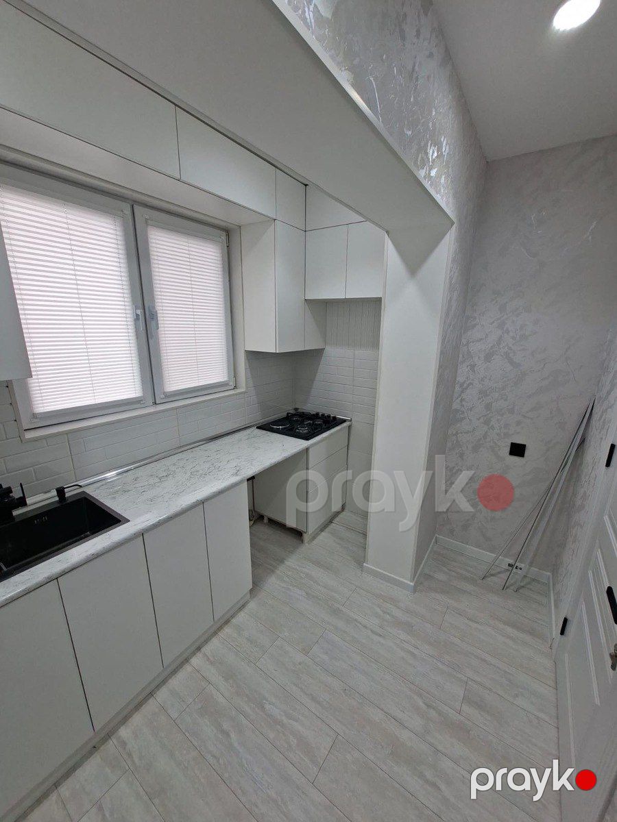 Satılır 2 otaqlı köhnə tikili 45 m² — Mənzil, Bakı (8)