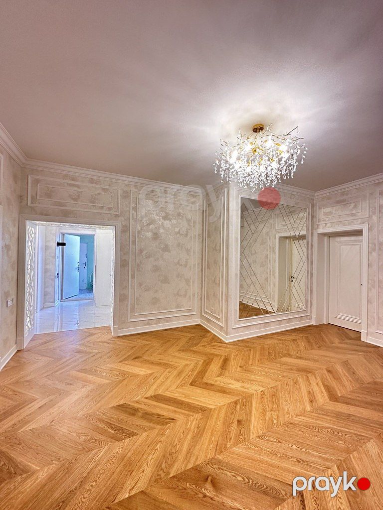 Satılır 4 otaqlı köhnə tikili 130 m² — Mənzil, Bakı (3)