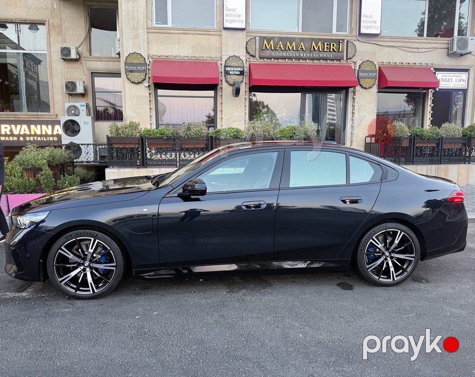 BMW 530e, 2.0 L, 19.4 kWh, 2025 il, 8 000 km — Avtomobillər, Bakı (4)