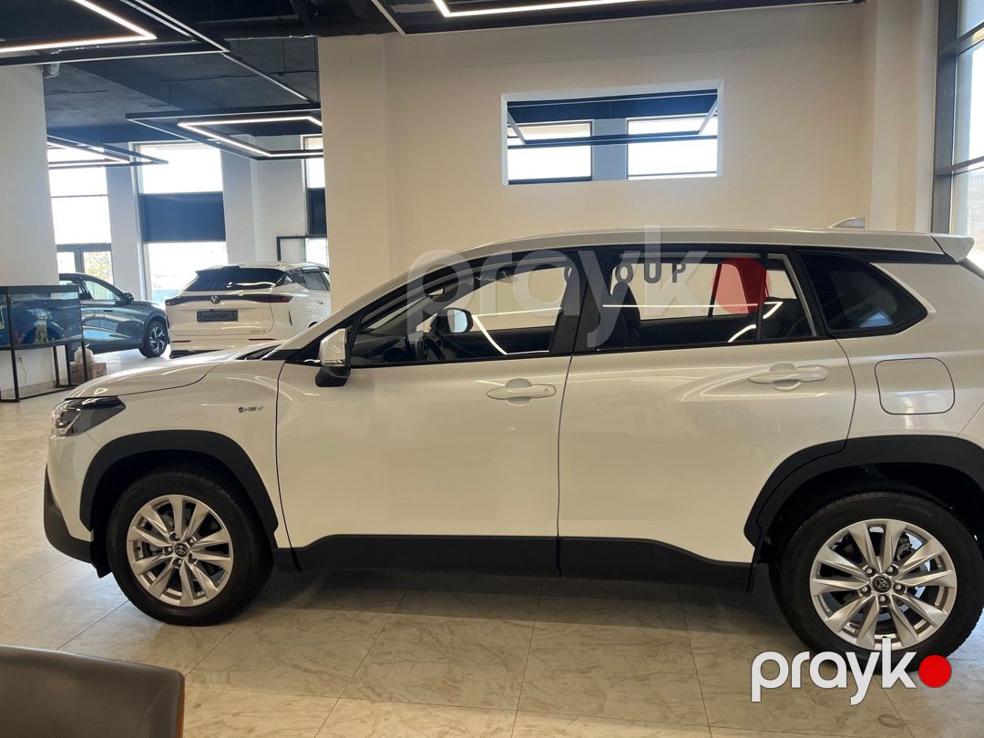 Toyota Corolla Cross, 2025 il — Avtomobillər, Bakı (7)