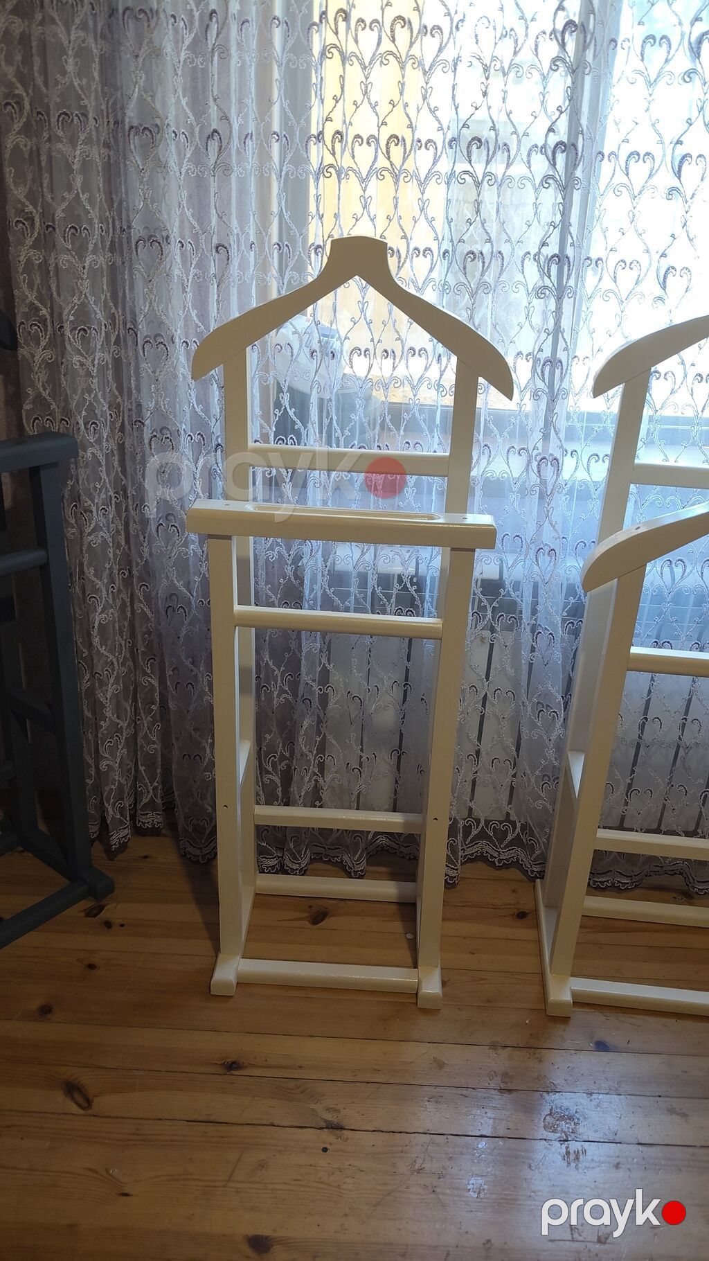 Taxta geyim dayağı – klassik “valet stand” - Material: möhkəm ağac — Asılacaqlar, Digah (3)