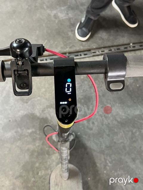 Elektrikli skuter – Xiaomi Mi Electric Scooter (seriya: M365/Pro — Bakı