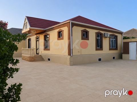 Həyət evi, Qala qəs