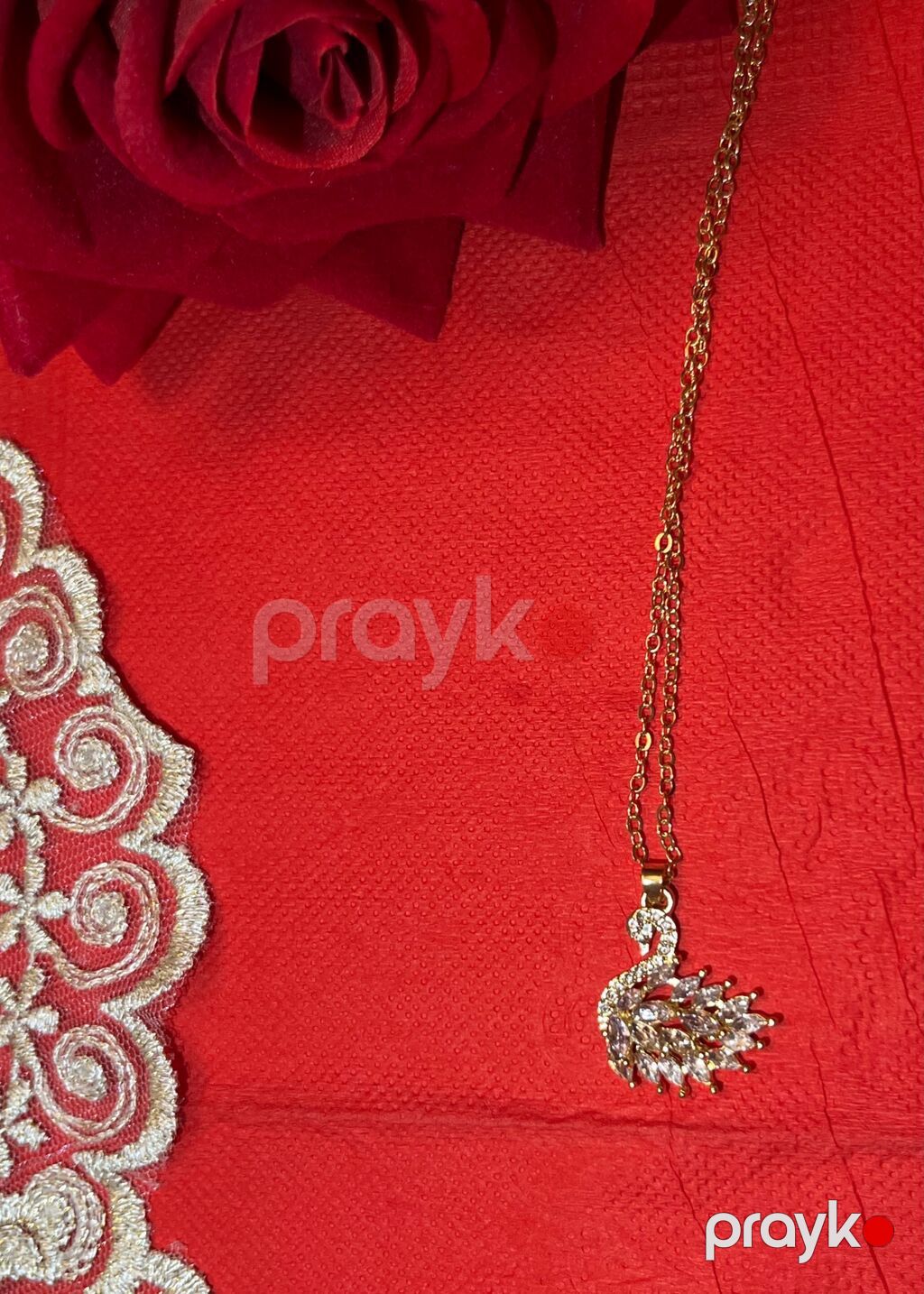 Zərif boyunbağı – qu quşu formalı kulon - Material: qızılı rəngli — Dəbilqə, Ağcabədi