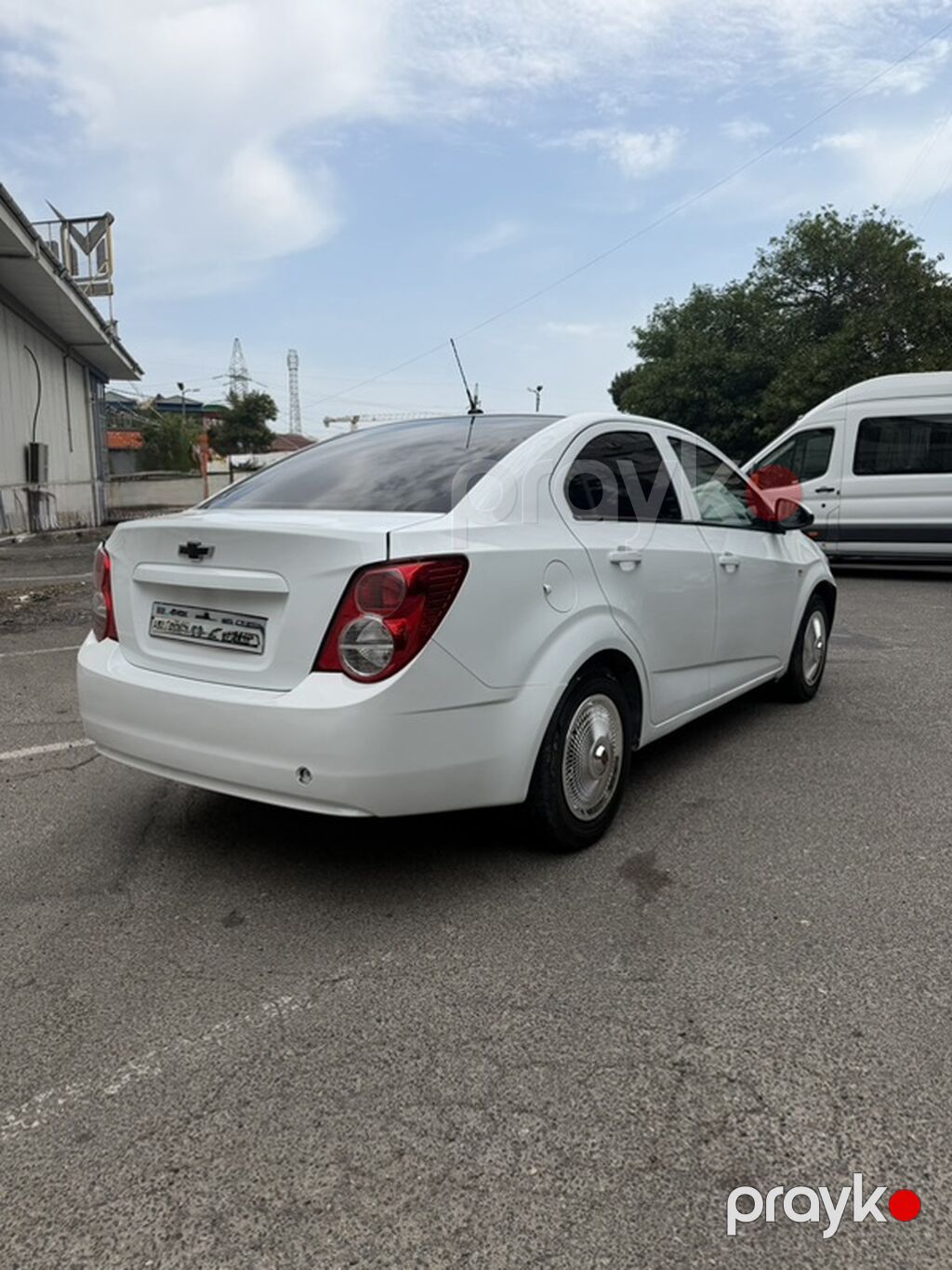 Chevrolet Aveo sedan – ağ rəng, 4 qapılı, şəhər üçün kompakt və — Avtomobillər, Bakı (8)