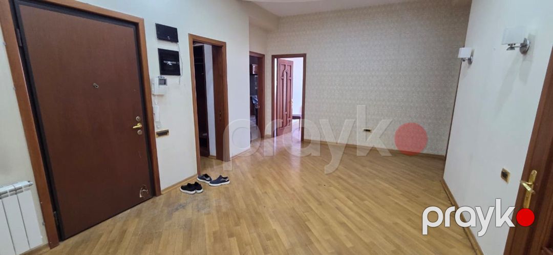 Satılır 4 otaqlı yeni tikili 200 m² — Mənzil, Bakı (4)