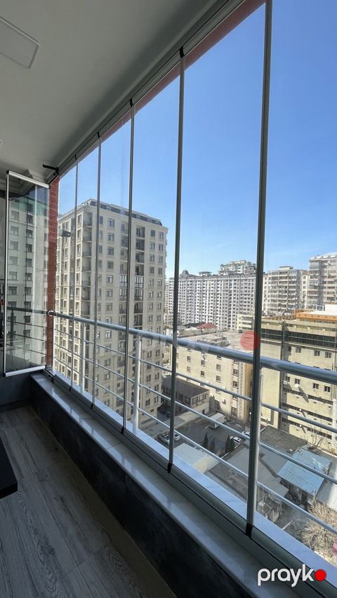 Satılır 3 otaqlı yeni tikili 181 m² — Bakı