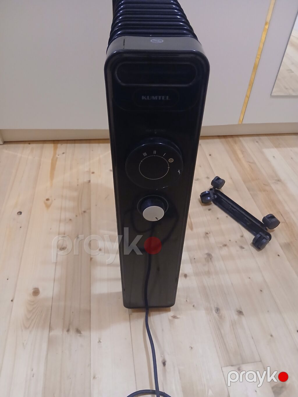 Kumtel yağlı radiator – elektriklə işləyən, qara rəngdə, 9 bölməli — Isıtıcılar və isı ventilatorları, Bakı