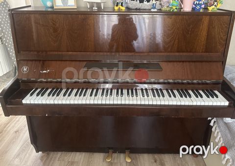 Akustik piano — Bakı