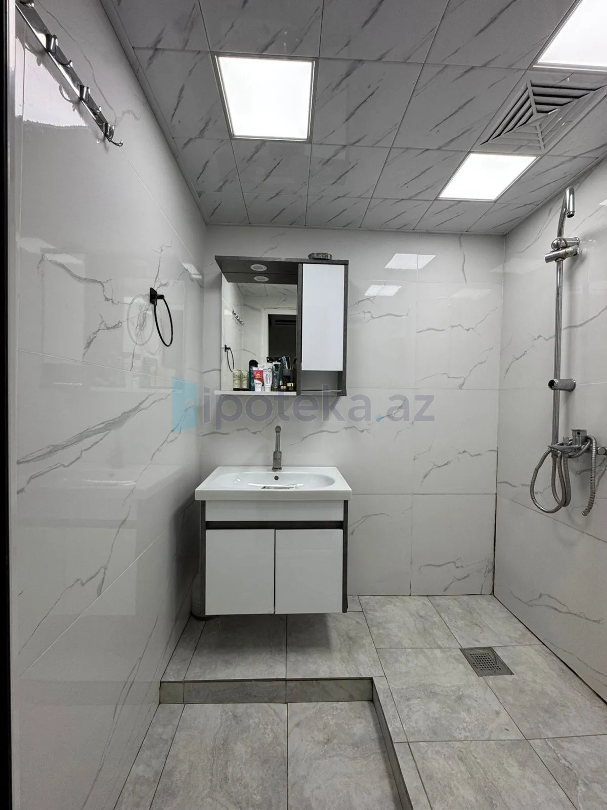 Satılır: 4 Otaq, Köhnə tikili, Sabunçu r., Bakıxanov q., 100.00 m² — Mənzil, Bakı (9)