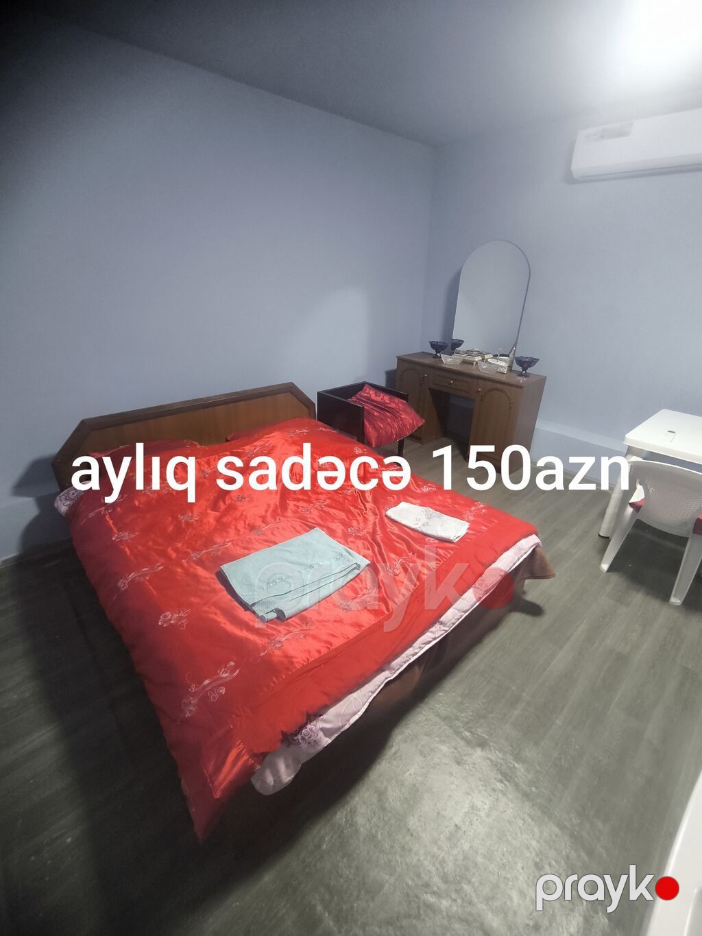 Asfalt yolun tam kənarında 6sot torpaqda yerləşir. həyətə maşın girir — Mənzil, Digah (2)