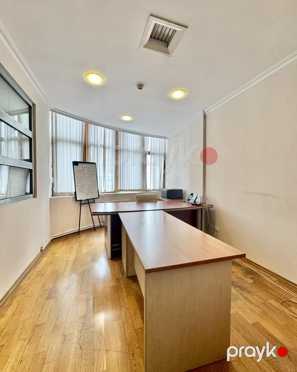 Satılır obyekt 680 m² — Əmlak, Bakı (3)