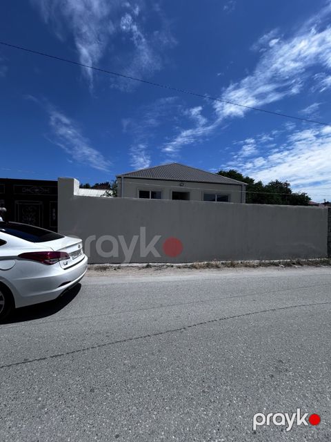 Həyət evi, Binə qəs — Bakı