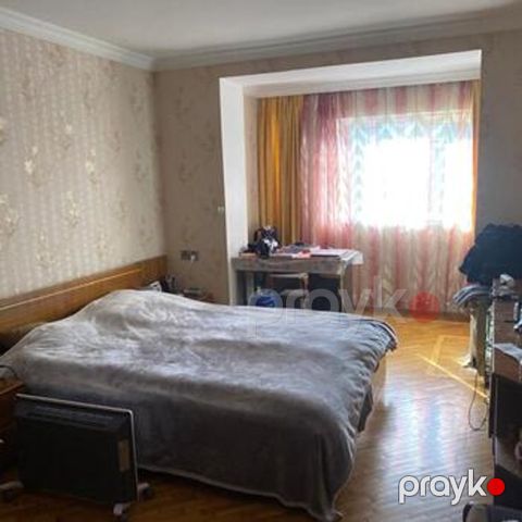 3-otaqlı mənzil kirayə verilir, E.Akademiyası m., 75 m² — Bakı
