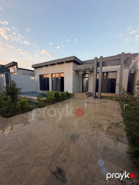 Satılır 4 otaqlı həyət evi/bağ evi 120 m² — Bakı