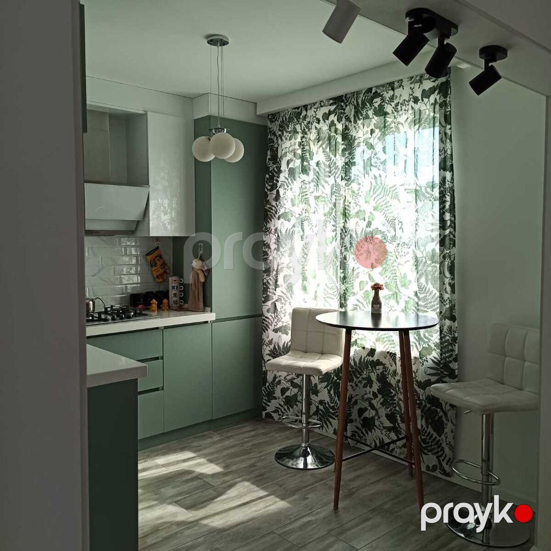 Satılır 2 otaqlı köhnə tikili 62 m² — Mənzil, Bakı (10)
