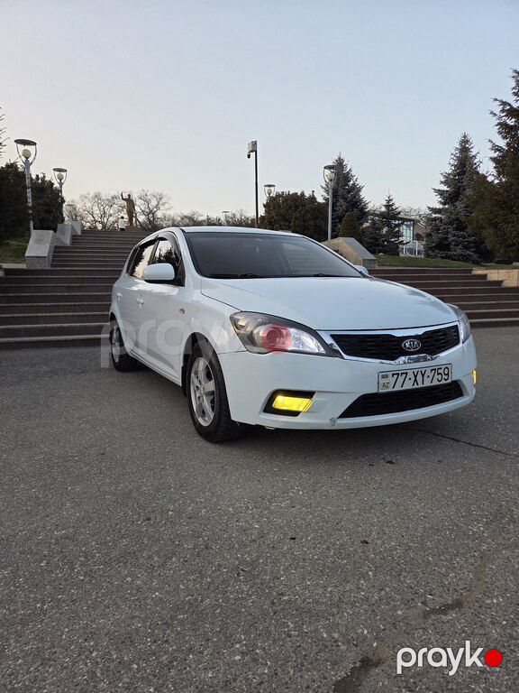 Kia Ceed, 1.4 L, 2011 il, 275 000 km — Avtomobillər, Quba (4)
