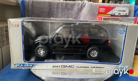 Коллекционная модель GMC Yukon Denali black 2001 — Bakı
