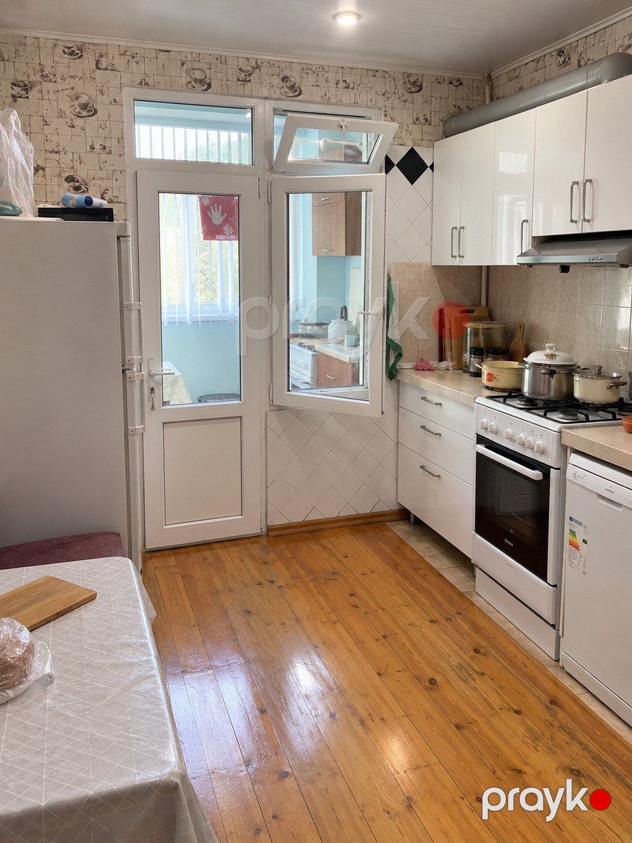 Satılır 5 otaqlı köhnə tikili 104 m² — Mənzil, Bakı (3)