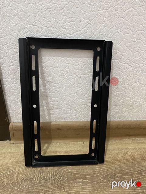 Kronşteyn ölçü 30x20 sm - Material: qalın metal, qara rəngdə toz boya