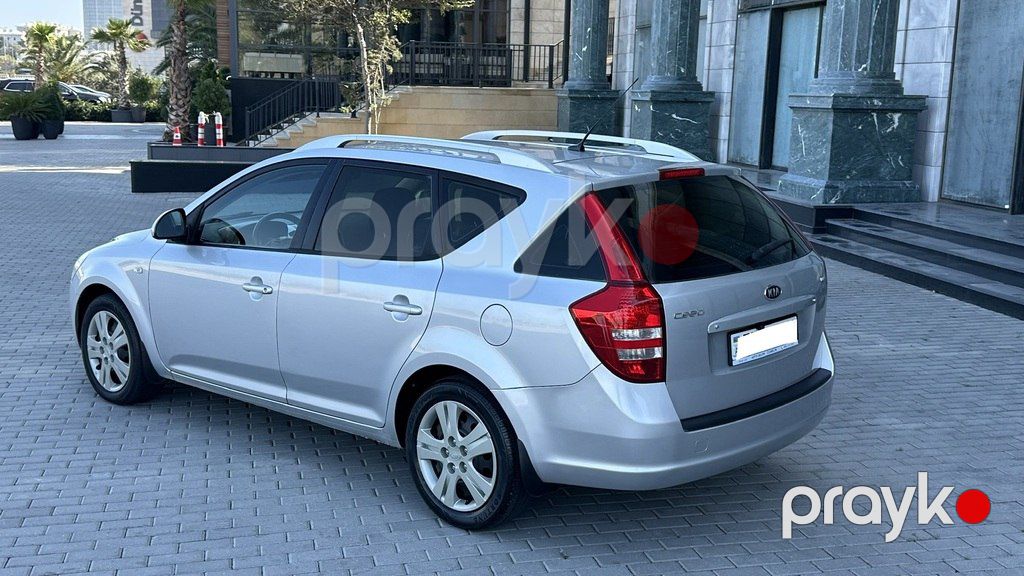 Kia Ceed SW, 1.6 L, 2009 il, 298 000 km — Avtomobillər, Bakı (5)