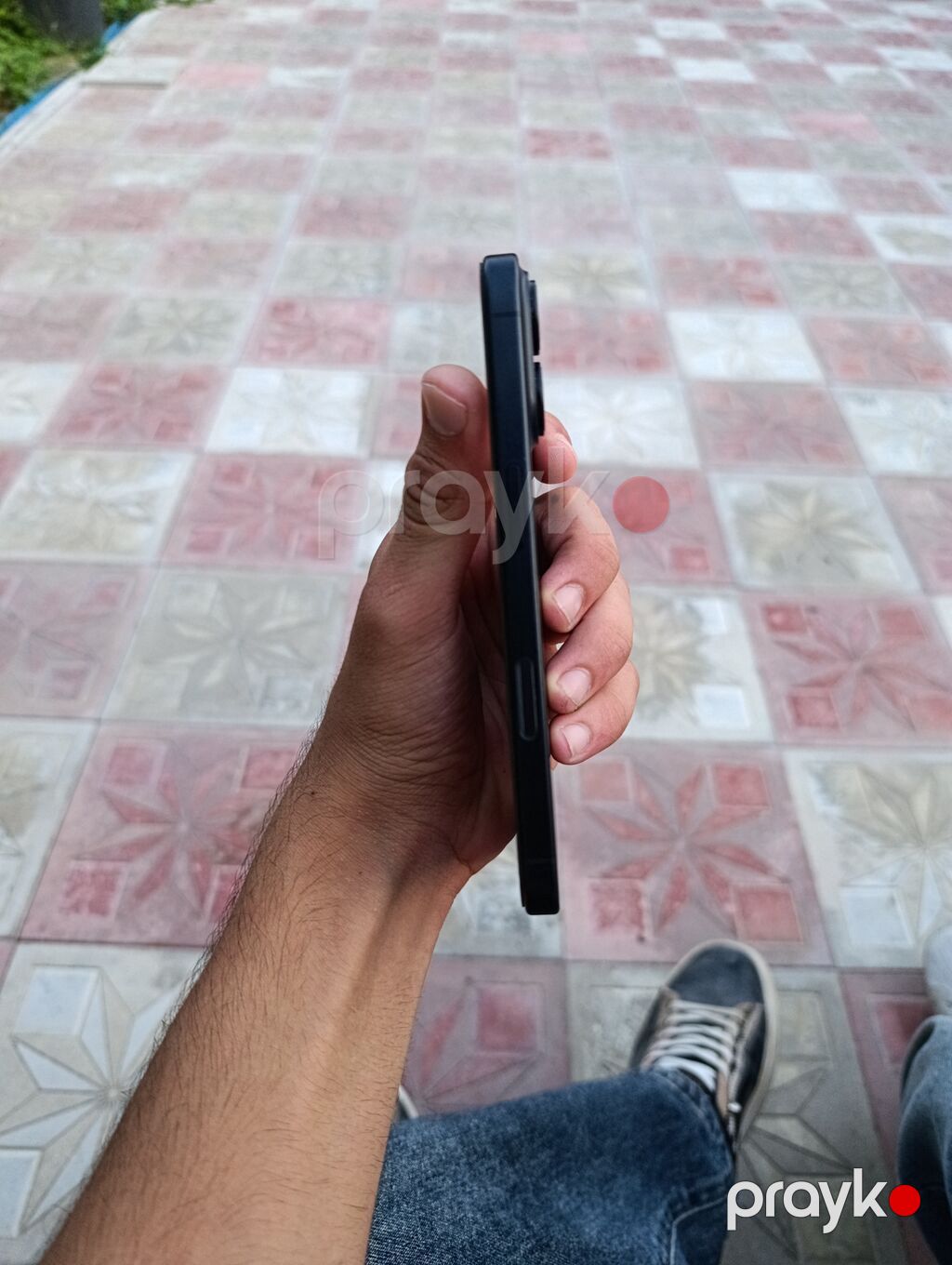 IPhone 16, Qara, Simsiz şarj — Apple iPhone, Bakı (5)