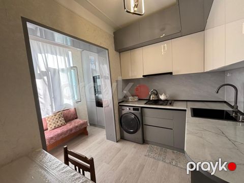 Satılır 2 otaqlı köhnə tikili 61 m² — Bakı