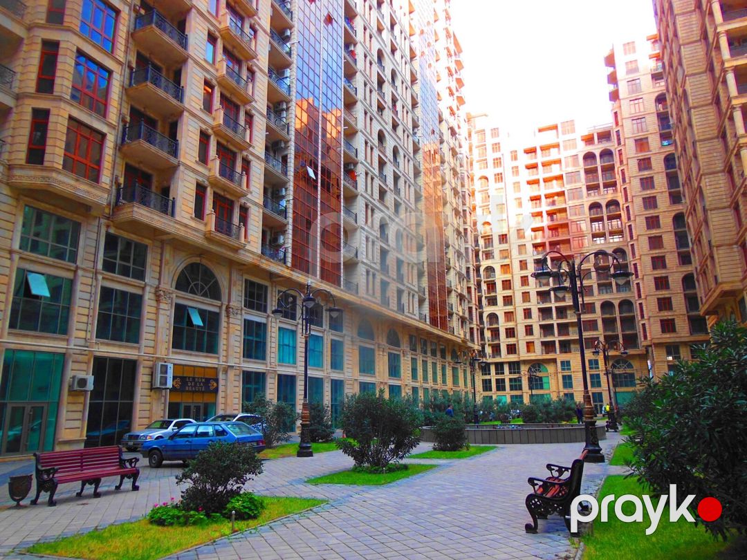 Satılır 4 otaqlı yeni tikili 232 m² — Mənzil, Bakı (2)