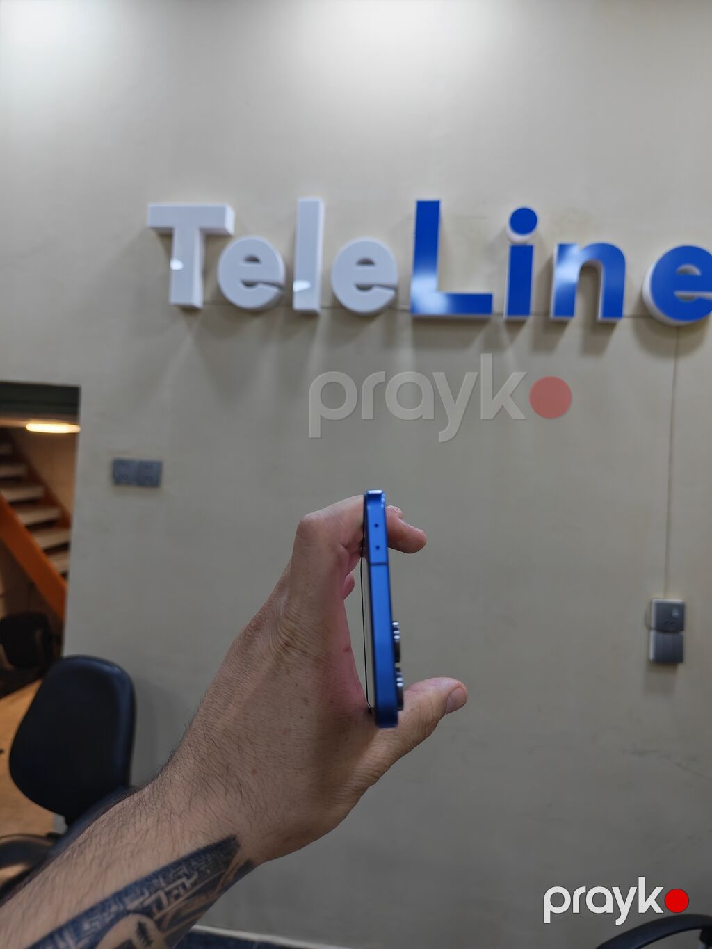 Samsung Galaxy Z Flip7, 256 GB, rəng - Göy, Zəmanət, Barmaq izi, Simsiz şarj — Samsung, Bakı (6)