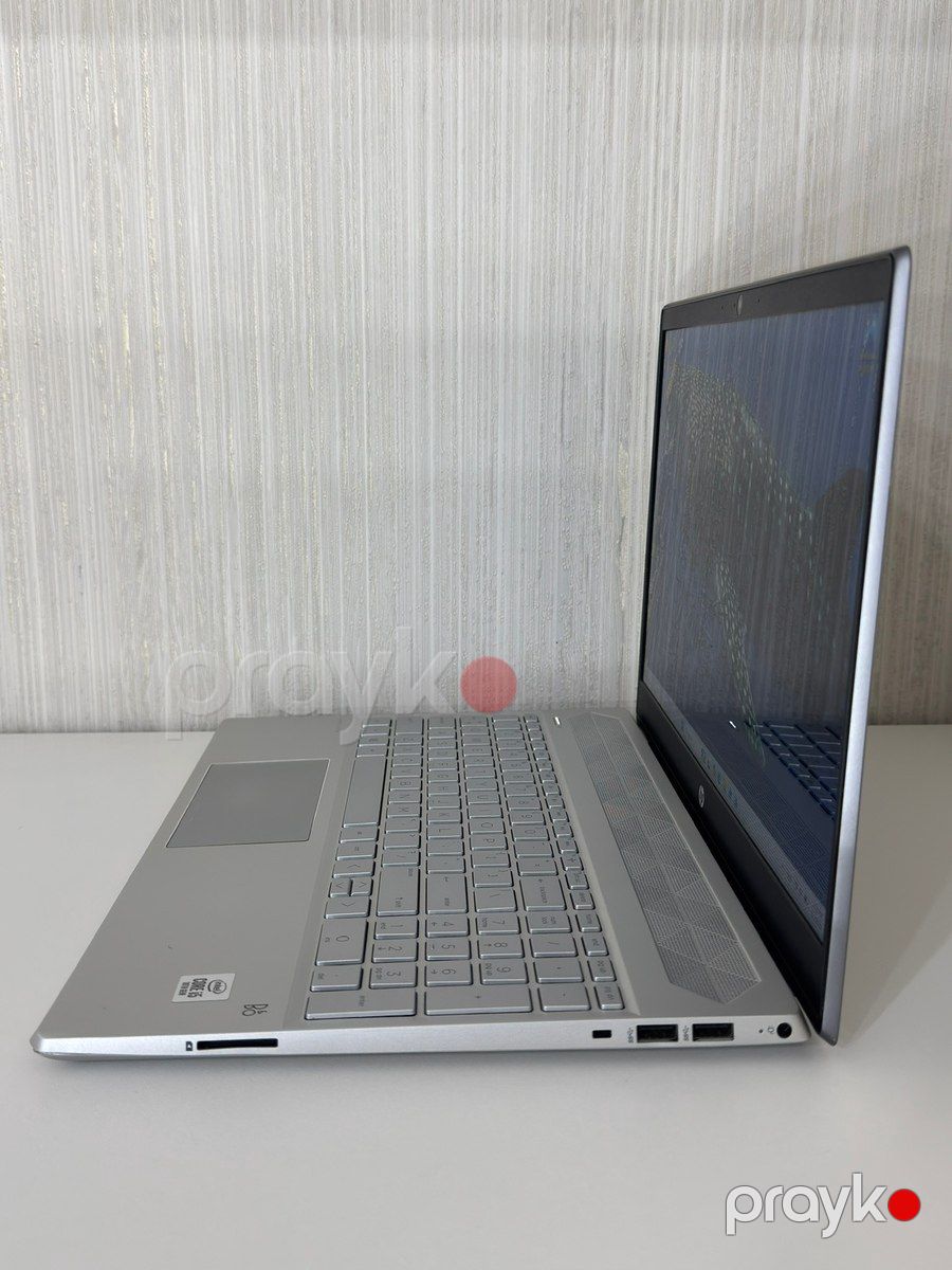 HP Pavilion 15-CS3063CL — Sensor ekran + İşıqlı — Noutbuklar, Bakı (5)