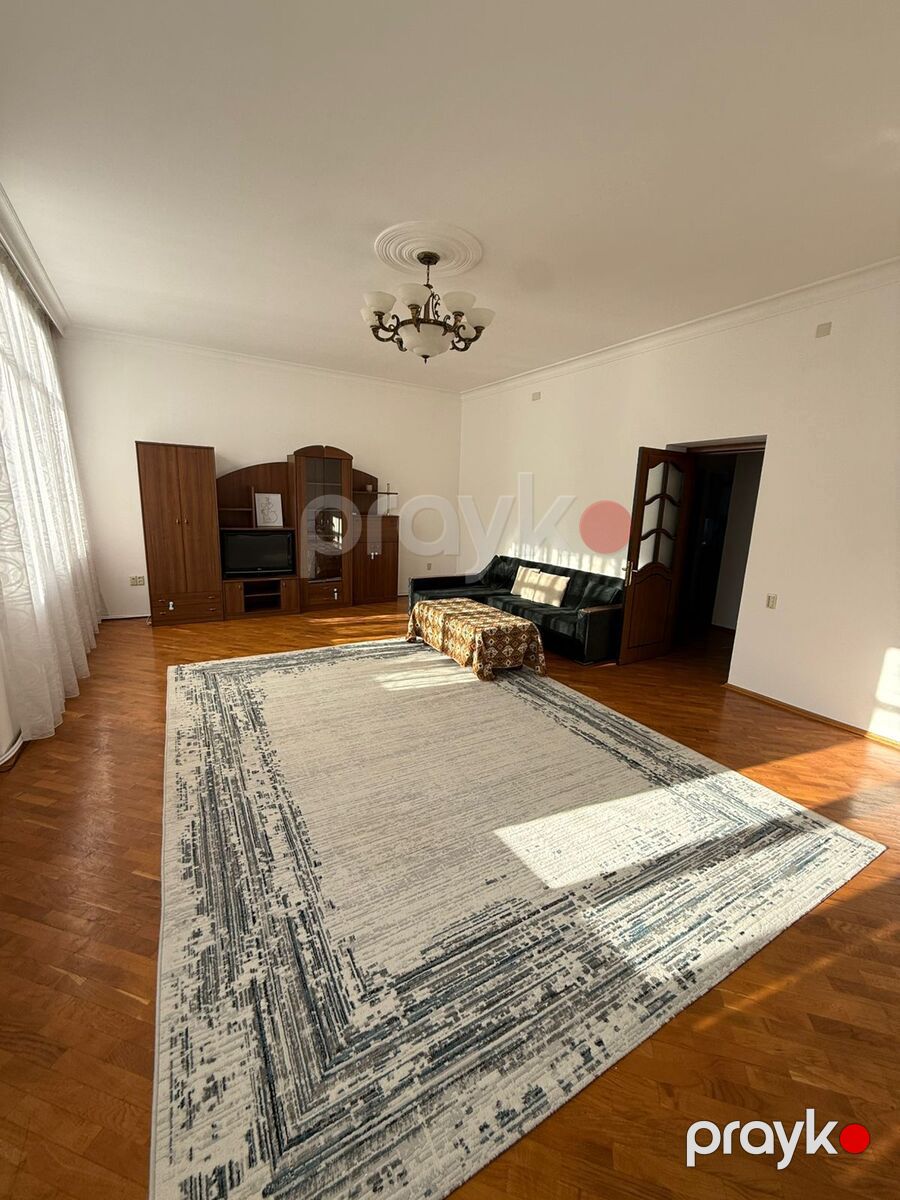İcarəyə verilir 2 otaqlı köhnə tikili 94 m² — Mənzil, Bakı (8)