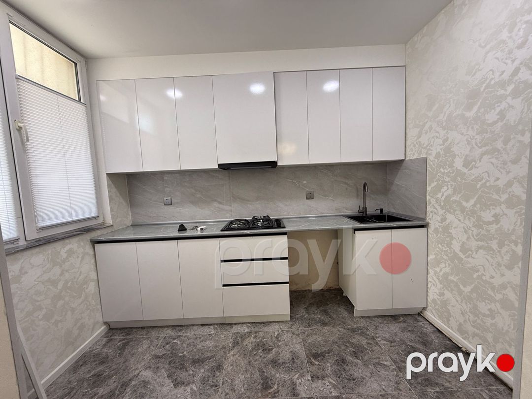 Satılır 2 otaqlı köhnə tikili 55 m² — Mənzil, Bakı (7)