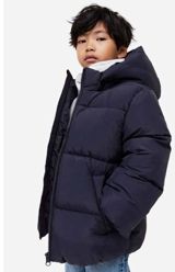 H&M markasina aiddir cox az geyinilib demek olar ideal veziyyetdir — İradə