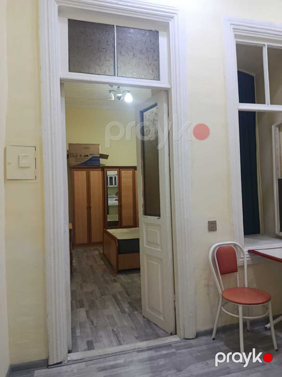 Satılır 2 otaqlı köhnə tikili 56 m² — Mənzil, Bakı (12)