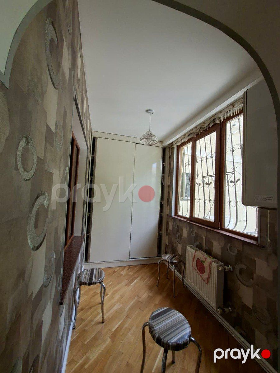 Satılır 4 otaqlı köhnə tikili 100 m² — Mənzil, Bakı (7)
