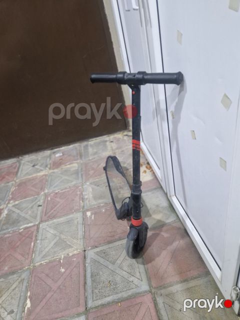Uşaq üçün elektrik skuteri (Təmirə ehtiyacı var) ​Təsvir — Bakı