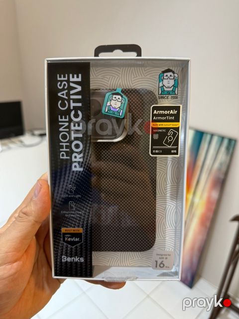Apple iPhone 16 Pro Max üçün arxalığı (keys) — Bakı