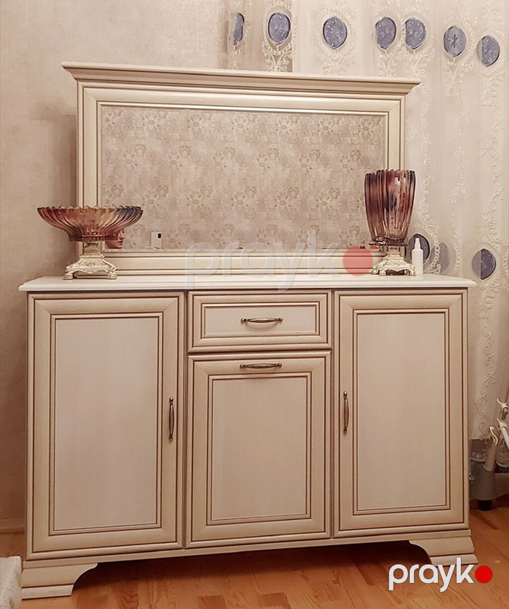 Klassik üslubda qonaq otağı üçün mebel dəsti Tərkibi: - TV stendi: 2 — Qonaq otağı üçün, Bakı (3)