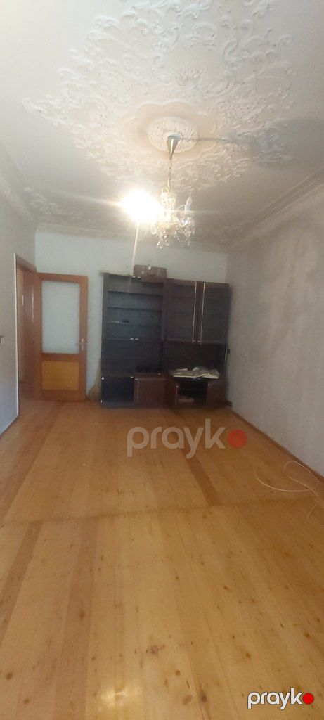 Satılır 2 otaqlı köhnə tikili 65 m² — Mənzil, Bakı (7)