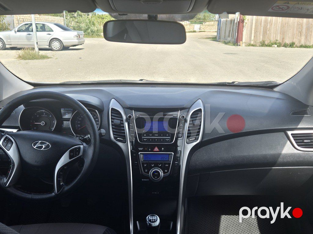 Hyundai i30, 1.6 L, 2013 il, 352 200 km — Avtomobillər, Bakı (10)