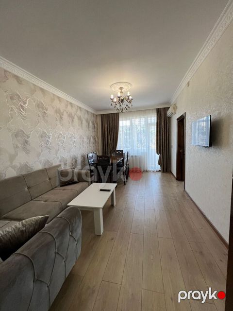 Satılır 2 otaqlı köhnə tikili 50 m² — Bakı