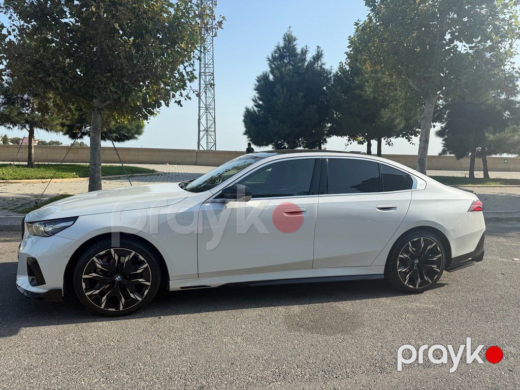 BMW 520, 2.0 L, 2023 il, 37 000 km — Avtomobillər, Bakı (5)