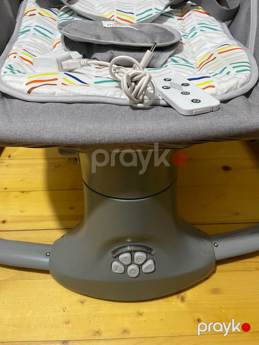 Özu yellənən beşik — Mebel, Bakı (2)