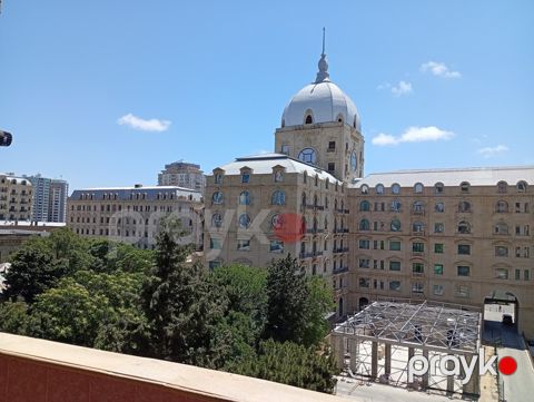 Satılır 5 otaqlı yeni tikili 240 m² — Bakı