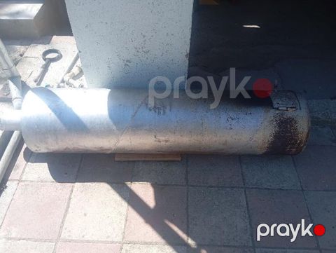 Merdekanda kim istyt gelib gotursyn — Bakı