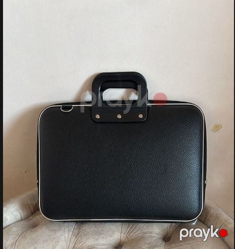 Ela veziyetde teze Dıplomat Sumka Nomre 0552994517 — Bakı