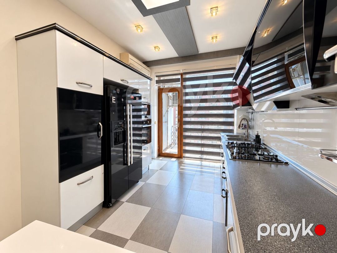 Satılır 4 otaqlı yeni tikili 220 m² — Mənzil, Bakı (7)