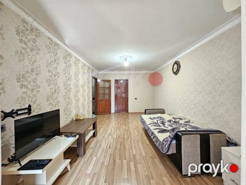 Satılır 3 otaqlı köhnə tikili 65 m² — Bakı